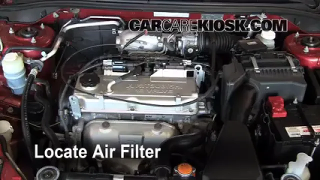 2005 Mitsubishi Lancer ES 2.0L 4 Cyl. Filtre à air (moteur) Changement